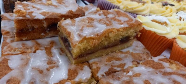 4 Bakewell Shortbread bars