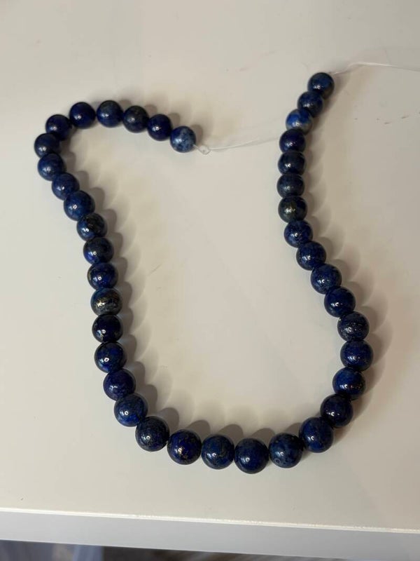 Lapis lazulli string