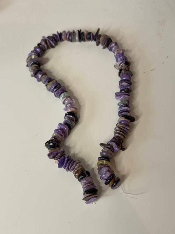 Charoiet chips string