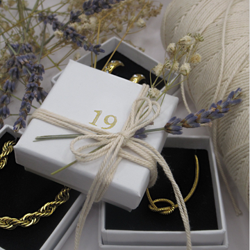 GIFT BOX - 19