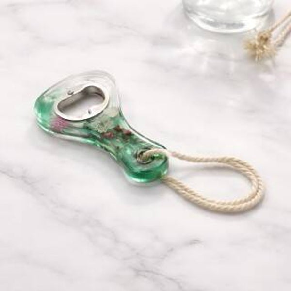 Epoxy Flesopener met Droogbloemen – Handgemaakt Cadeau