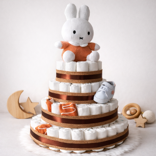 Pampertaart 4 Verdiepingen met Nijntje – Uniek Kraamcadeau