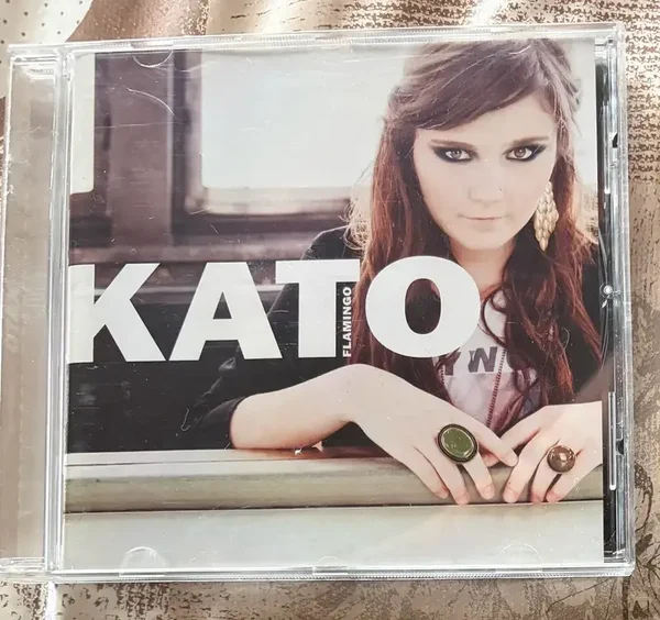 kato - flamingo