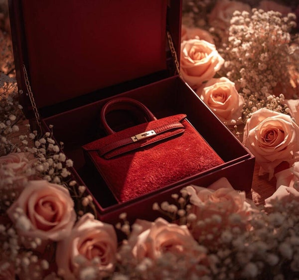 Discover the Prestige Collection: Handpicked Designers Handbag or Suitcase Gift Experience for Special Woman