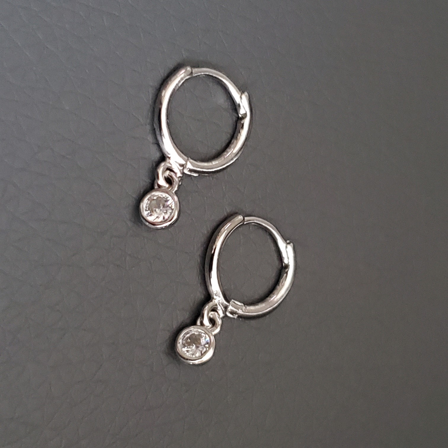 925er-Sterlingsilber--Creolen mit Zirkonia-Kristall