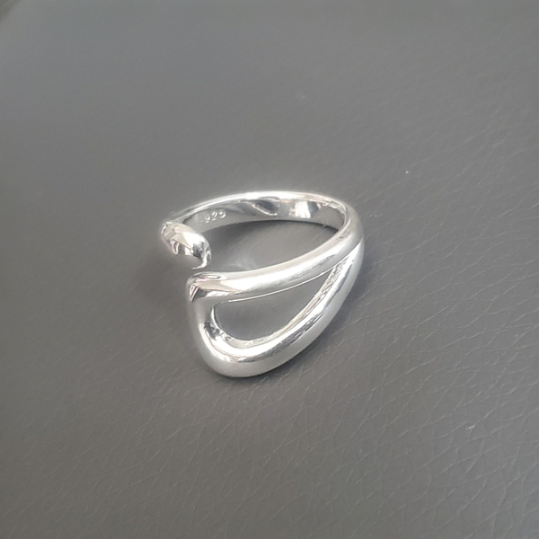 Verstellbarer geometrischer Ring aus Sterlingsilber
