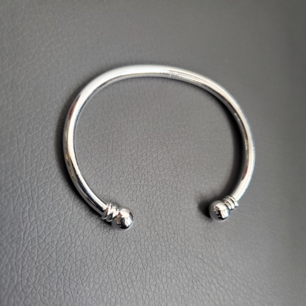 Offener Armreif aus 925er Sterlingsilber