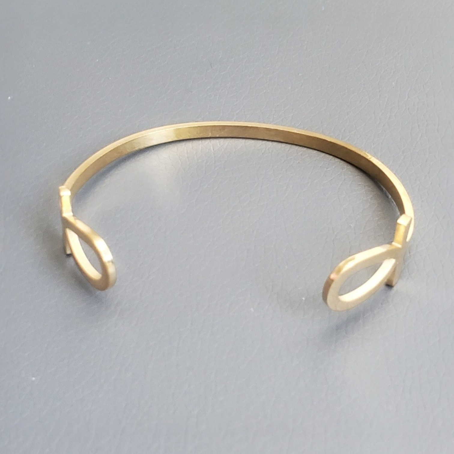 Ägyptisches Ankh-Manschettenarmband in Goldoptik