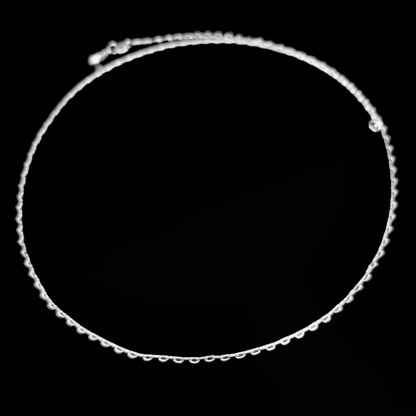 Halskette aus 925er Silber mit flachen Gliederelementen