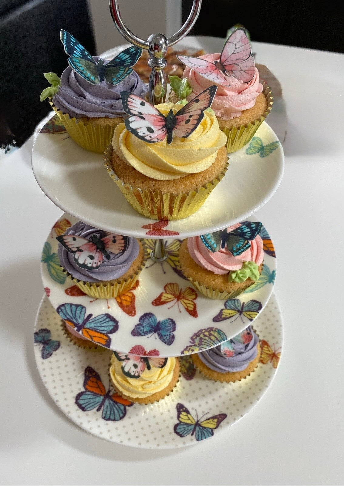 Vanilla Cupcakes for a Fairy Party