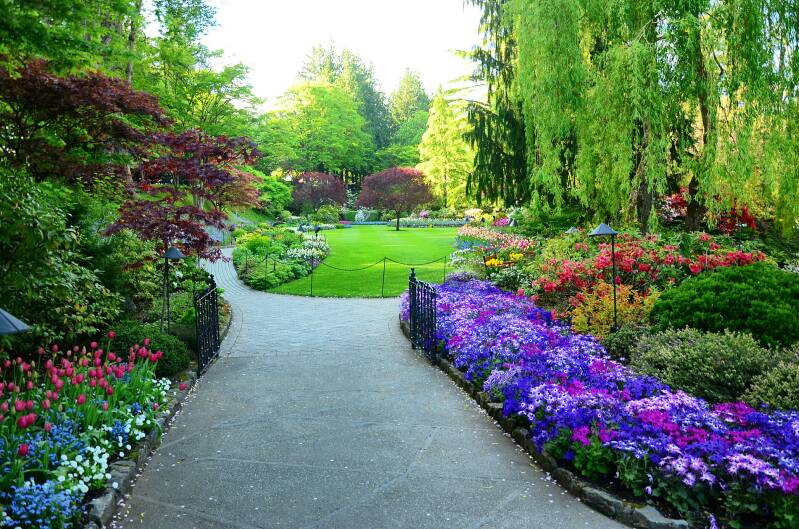 romantic fairytale butchart gardens victoria BC