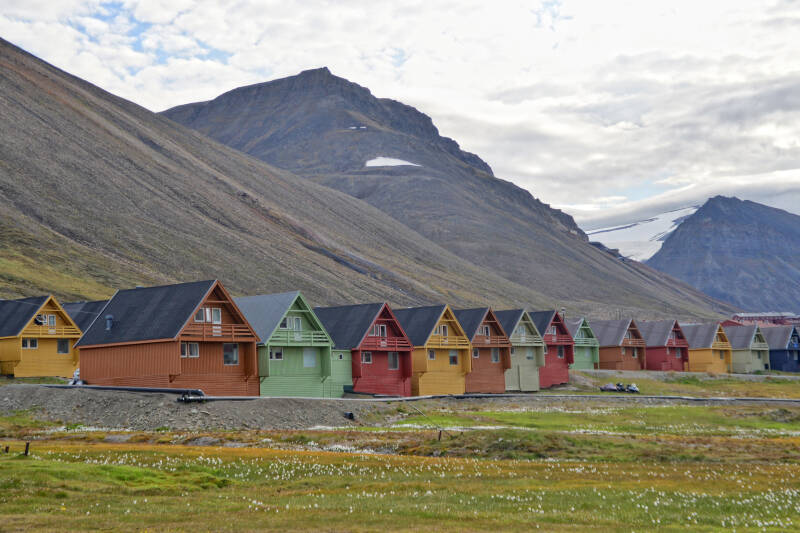 what makes ny alesund svalbard unique and special (with pics)