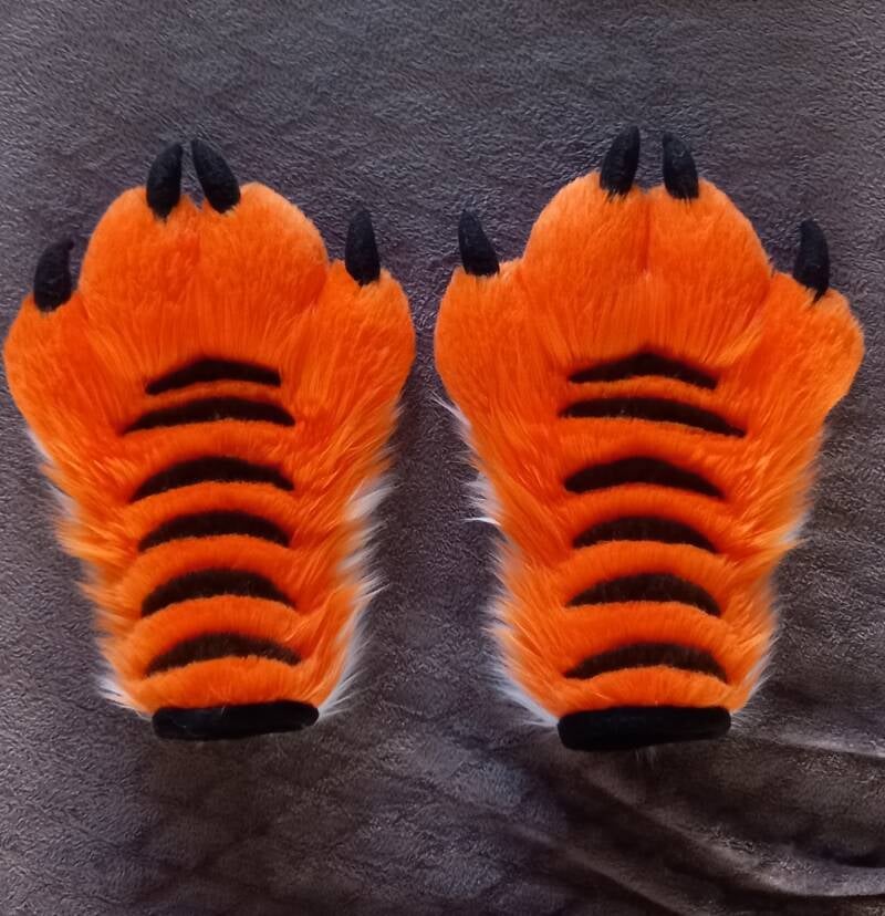 Tigerstyle paws