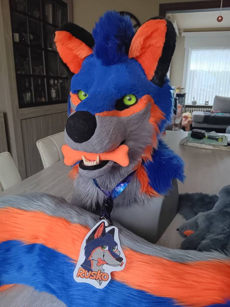 Rusko, with moving jaw, build on DVC base