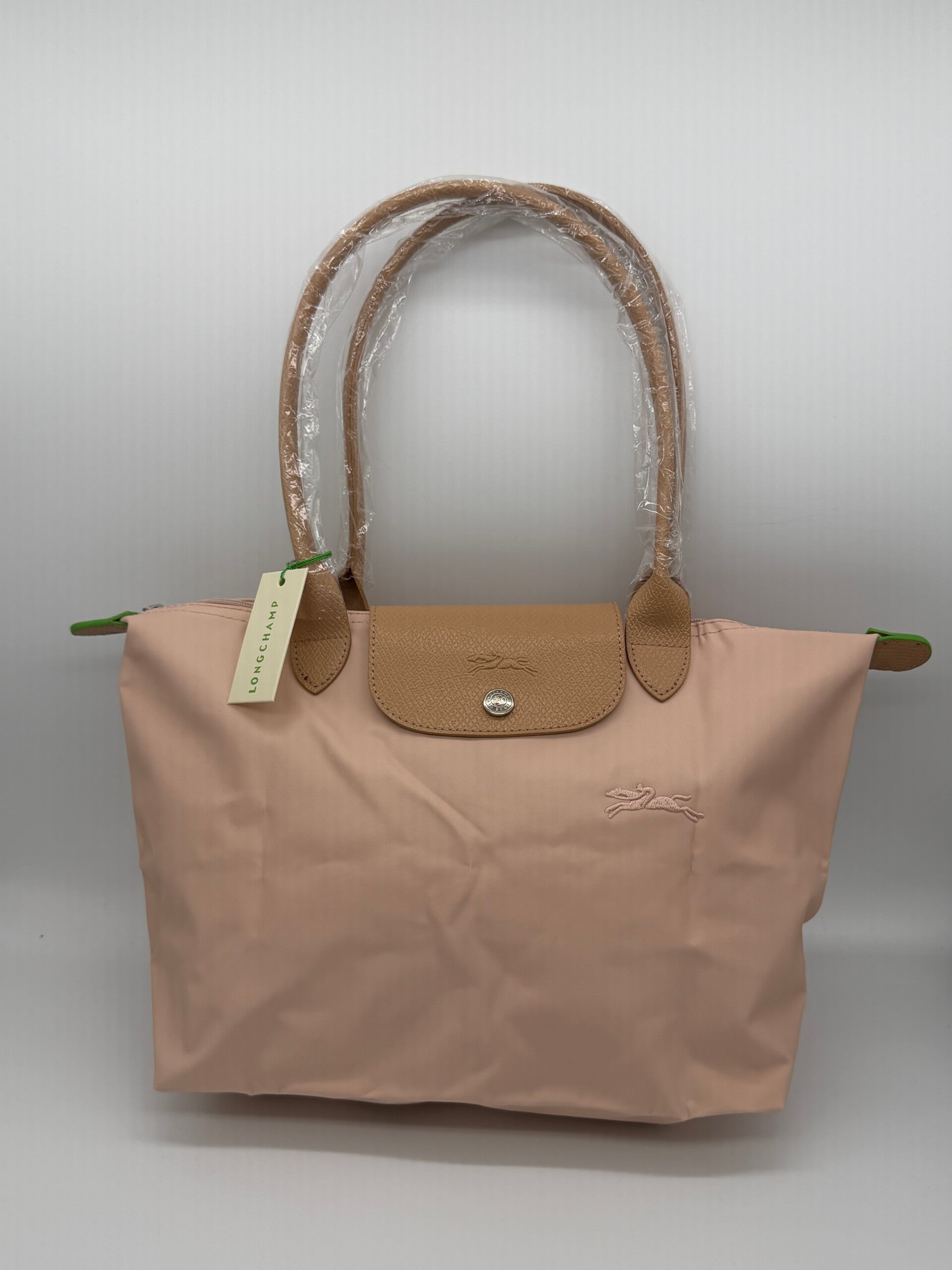 Longchamp M