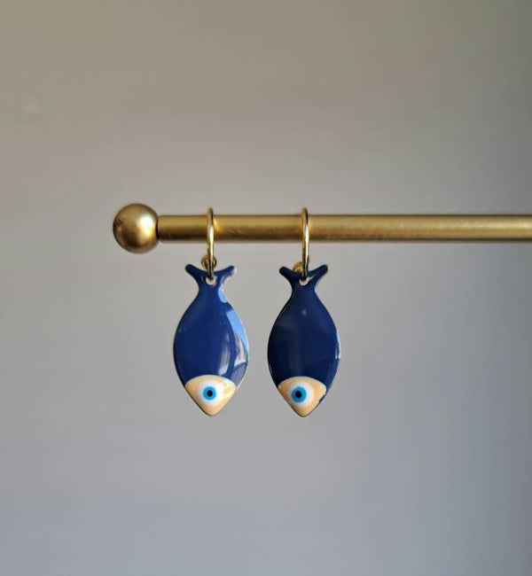 Darkblue fish