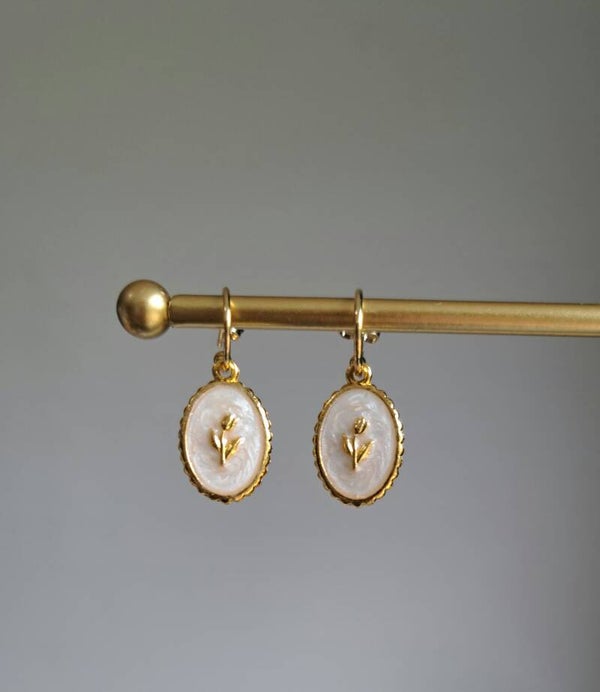 Hippe goudkleurige tulp
