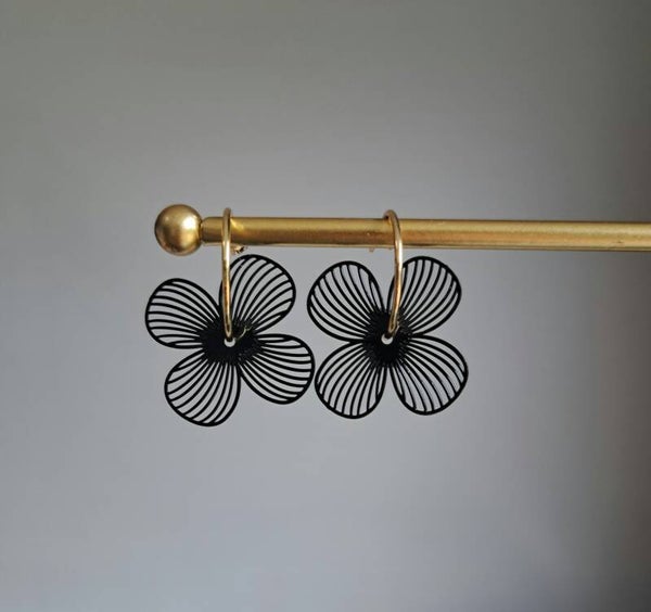 Boho flowers black