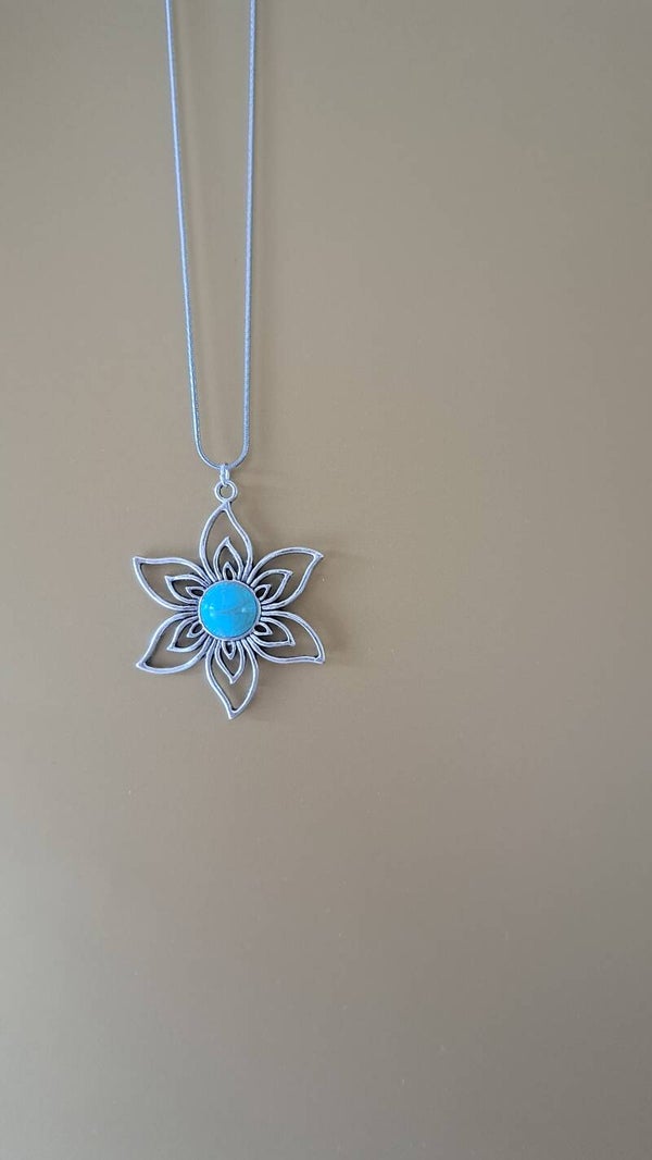 Ketting grote bloem