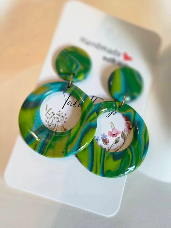 Polymeerklei Oorbellen – Green & Blue Marbled Hoop