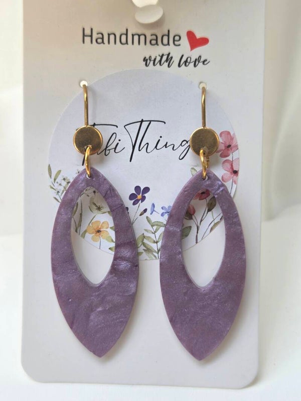 Pearlescent Lilac Oval