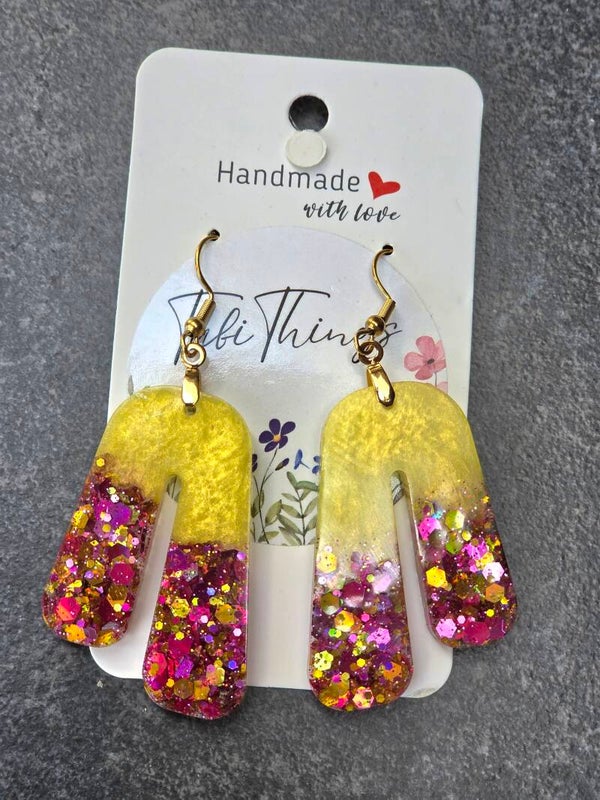 Sunshine & Sparkle Arch