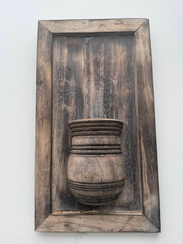 Wandpaneel met pot (met schade)