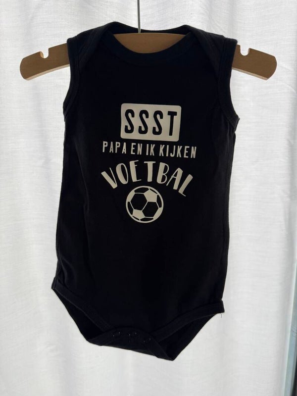 Rompertje Ssst papa en ik kijken voetbal
