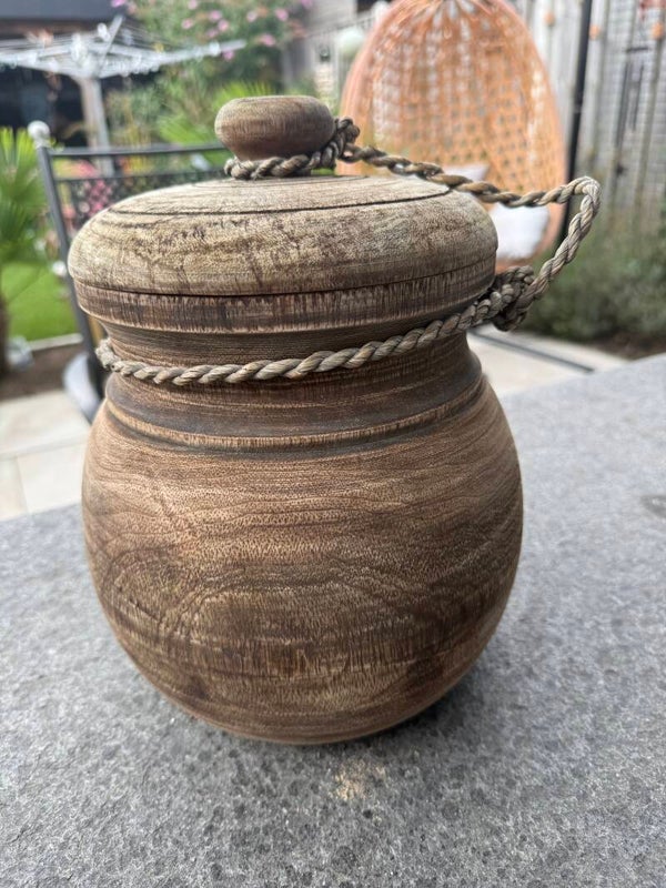 Nepalese pot groot