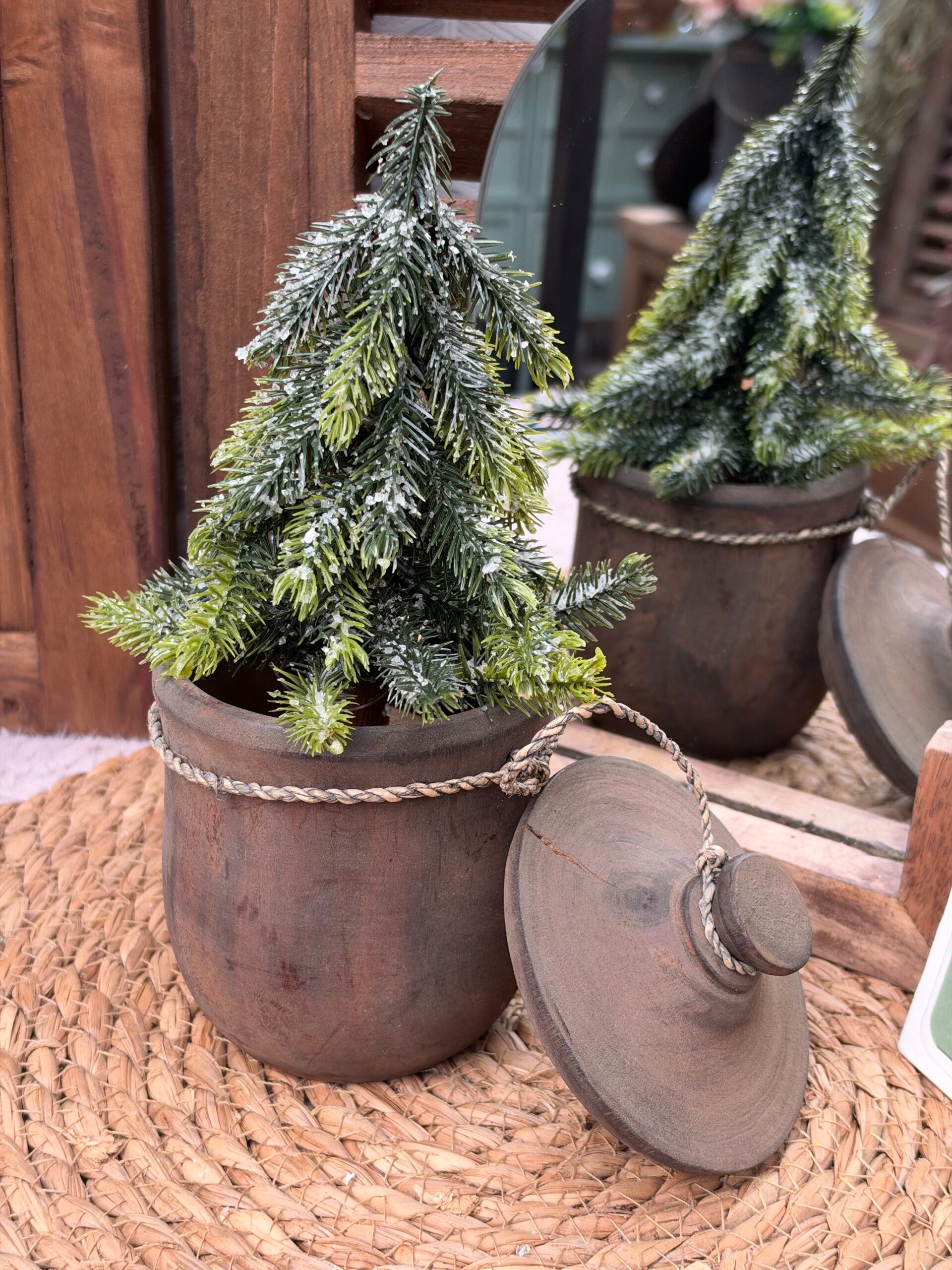 Mini kerstboom in Nepalese pot