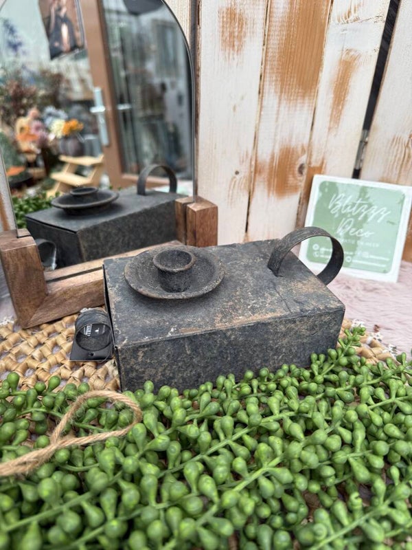 Kandelaar box roest