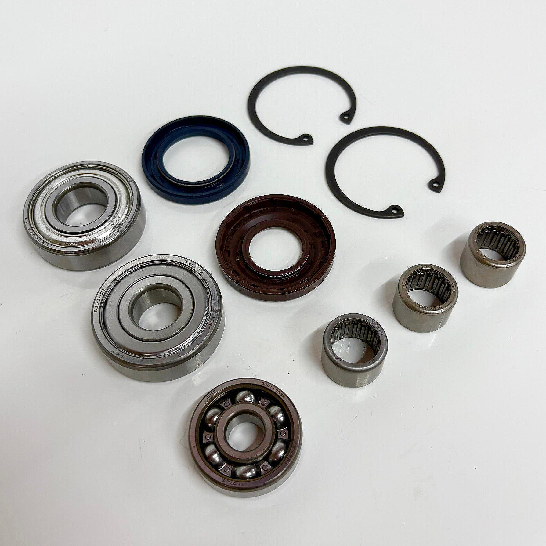 Piaggio/Gilera 125/180 Gearbox Bearing & Seal Set (Non-Rolling)