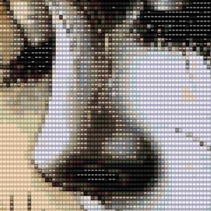  Kunstvolles Kreuzstichbild einer Frau, deren Haar mit bunten Blumen geschmückt ist, strahlt Anmut und Kreativität aus.