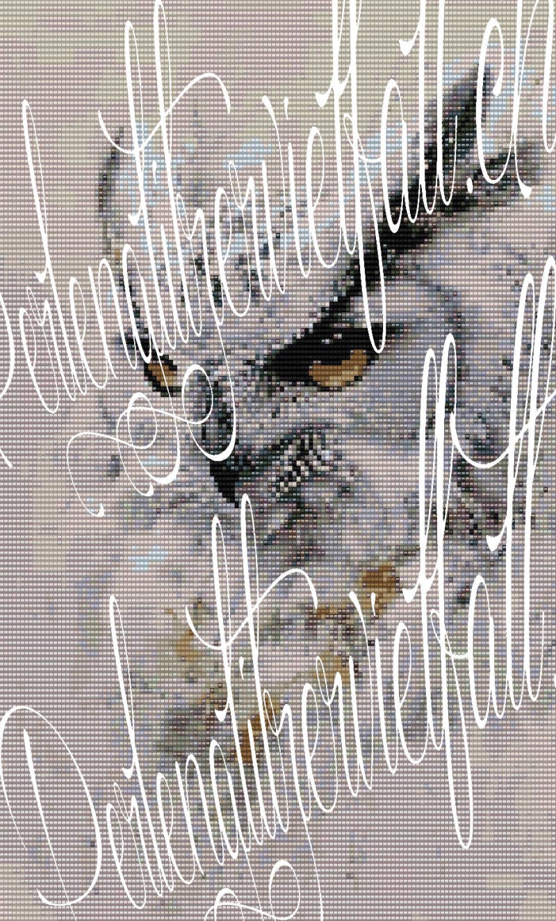 Eine kunstvolle Eule, geschmückt mit einem exquisiten Kreuzstichdesign, das ihre Anmut hervorhebt.