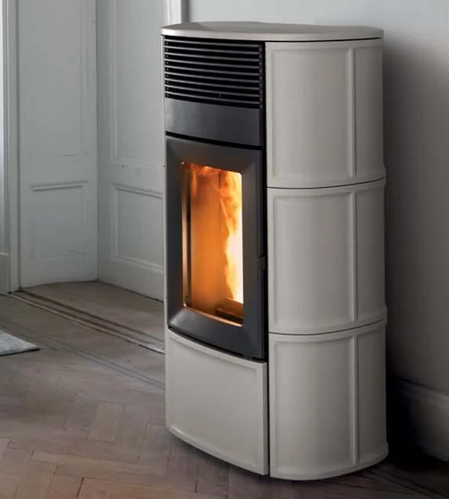 MCZ Pelletofen Suite C. Air 12 Up Kanalisierbar