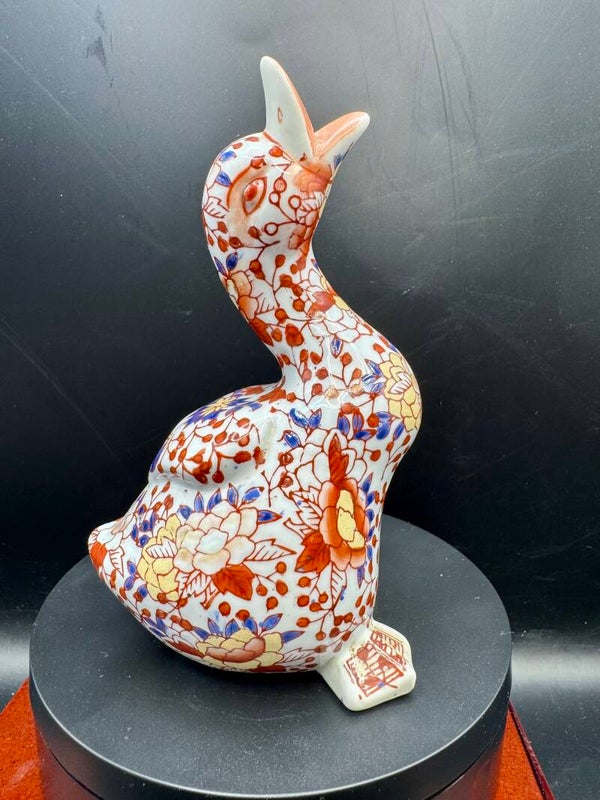 Antique Chinese Family Rose Imari porcelain Duck dating from the late 19th to early 20th century