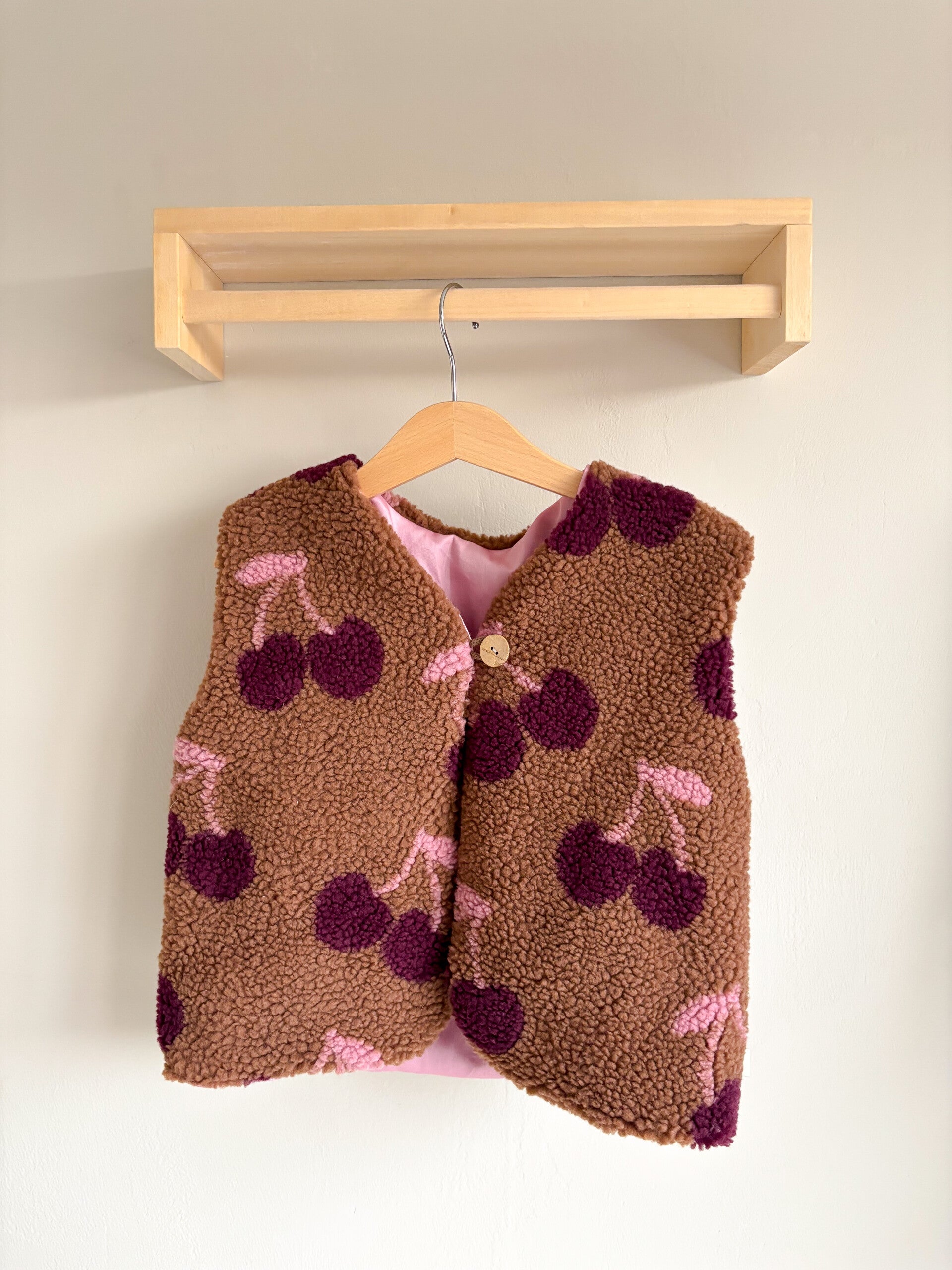 Gilet | kersjes bruin