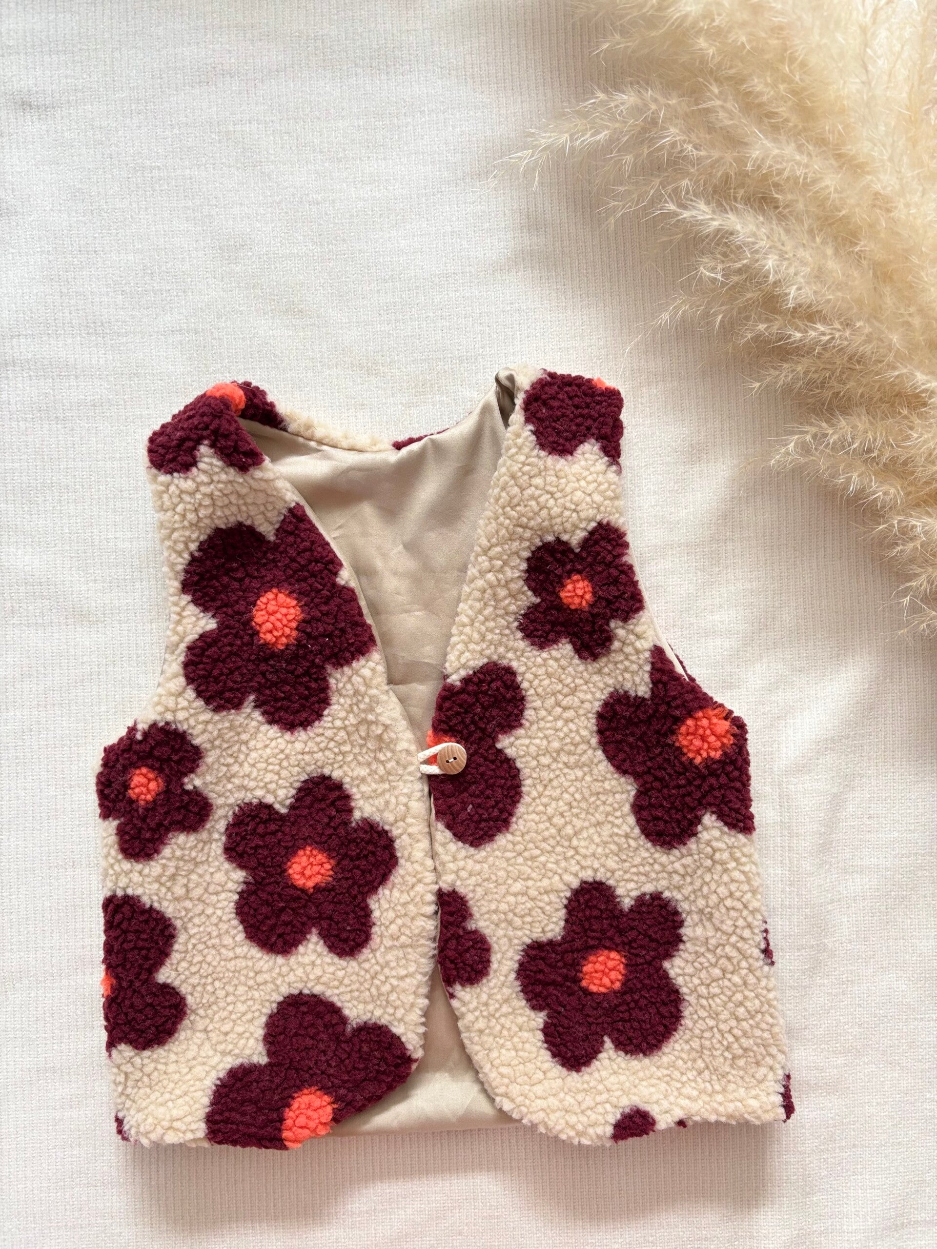 Gilet | bloemen wijnrood