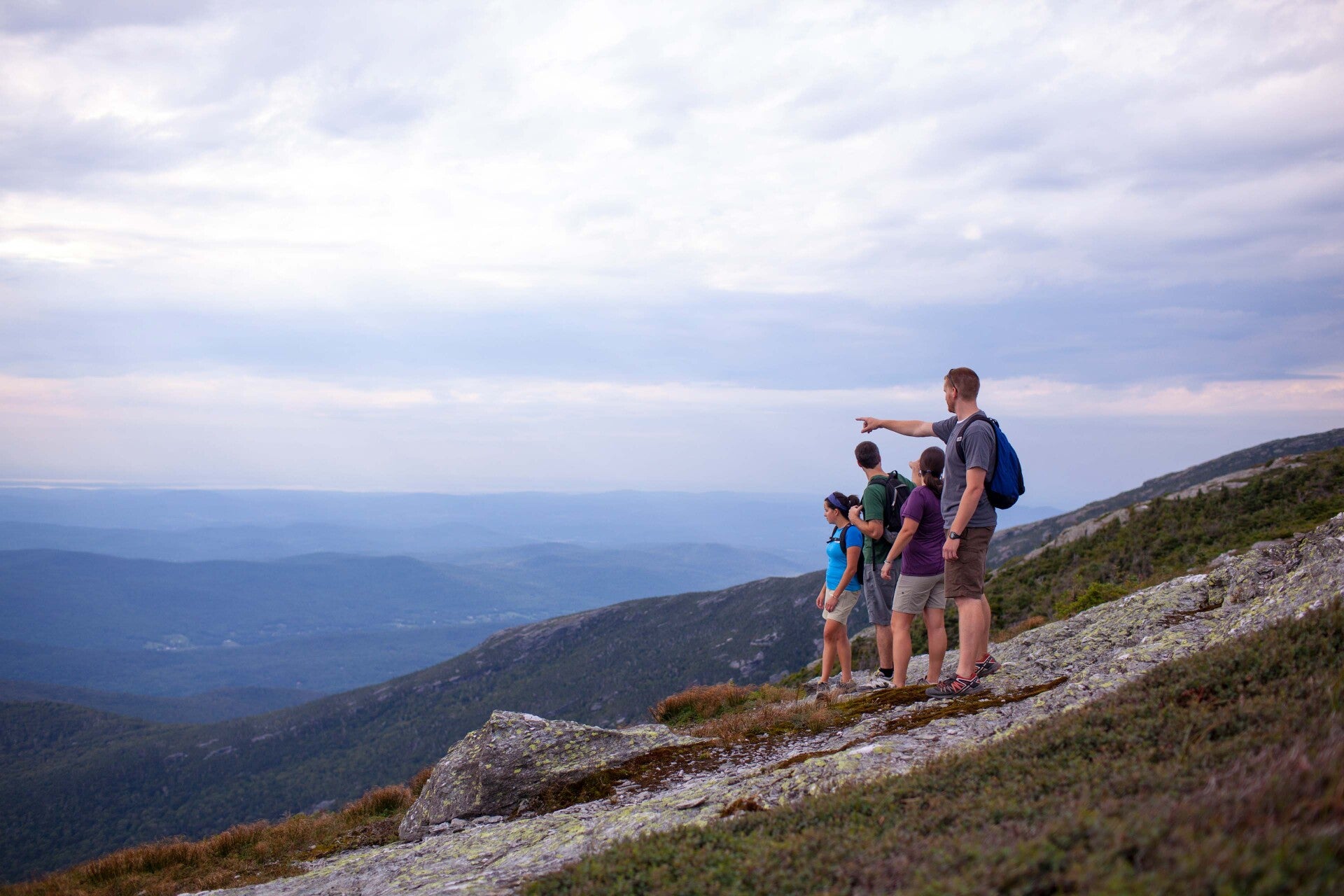 hiking_3840-207-standard.jpg