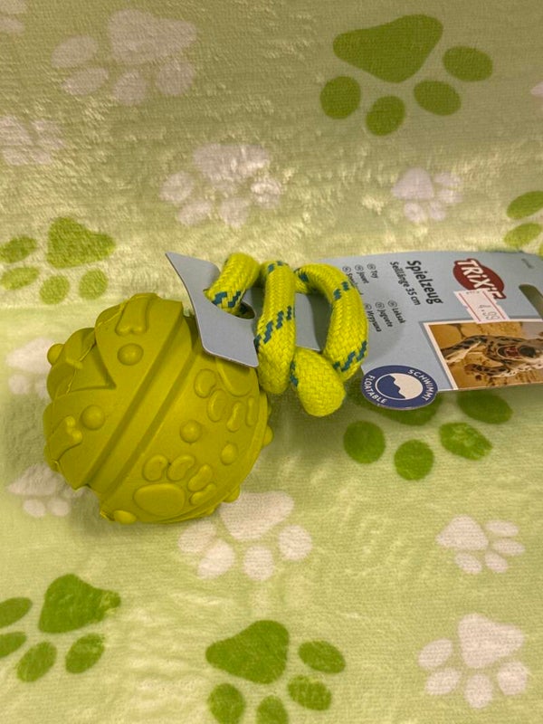 Seilspielzeug mit Ball