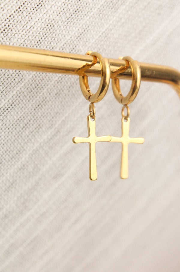 OORBELLEN MET KRUISJE