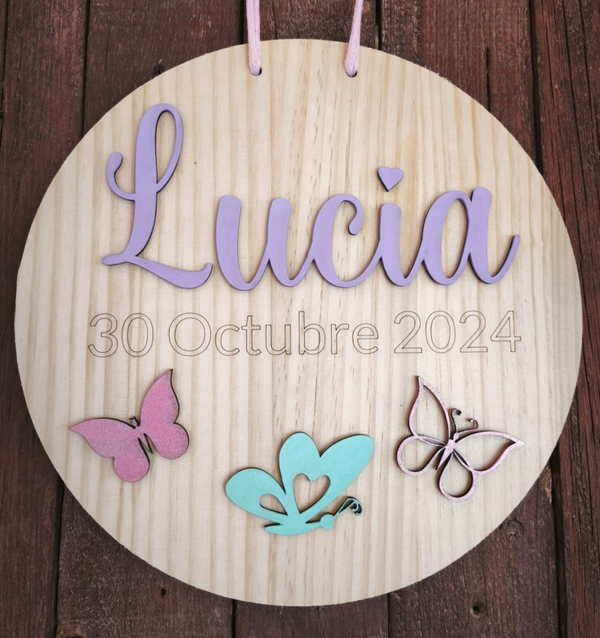 PLACA DE MADERA PPERSONALIZADA CON NOMBRE Y FECHA-DECORACIÓN INFANTIL CON MARIPOSAS