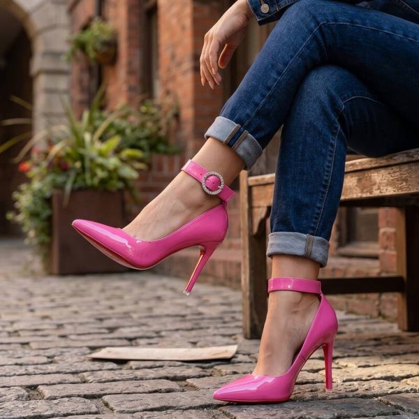 High-Heels mit Schnalle in Pink, 8 cm Stiletto-Absatz