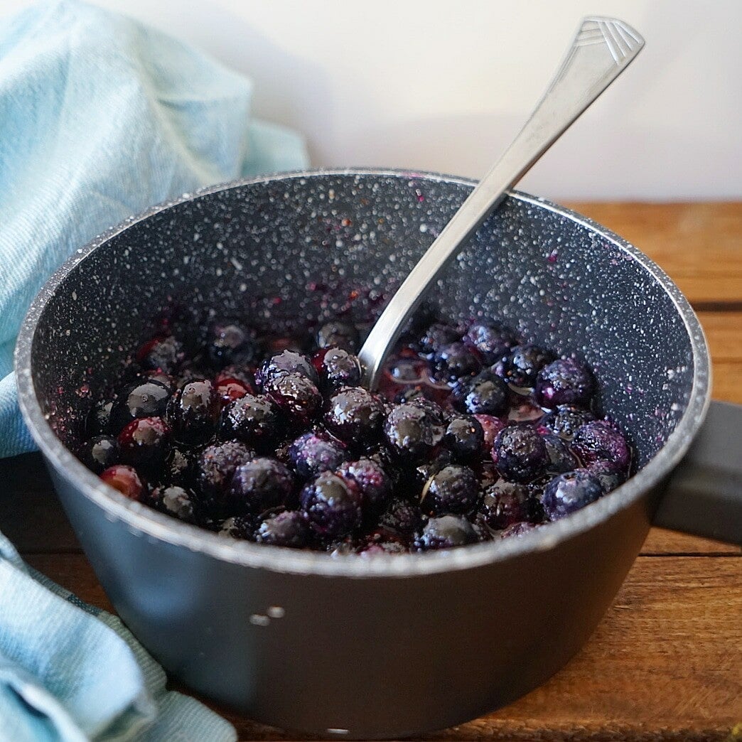 Homemade blauwe bessenjam / Zoet / Recepten Mandyandmore