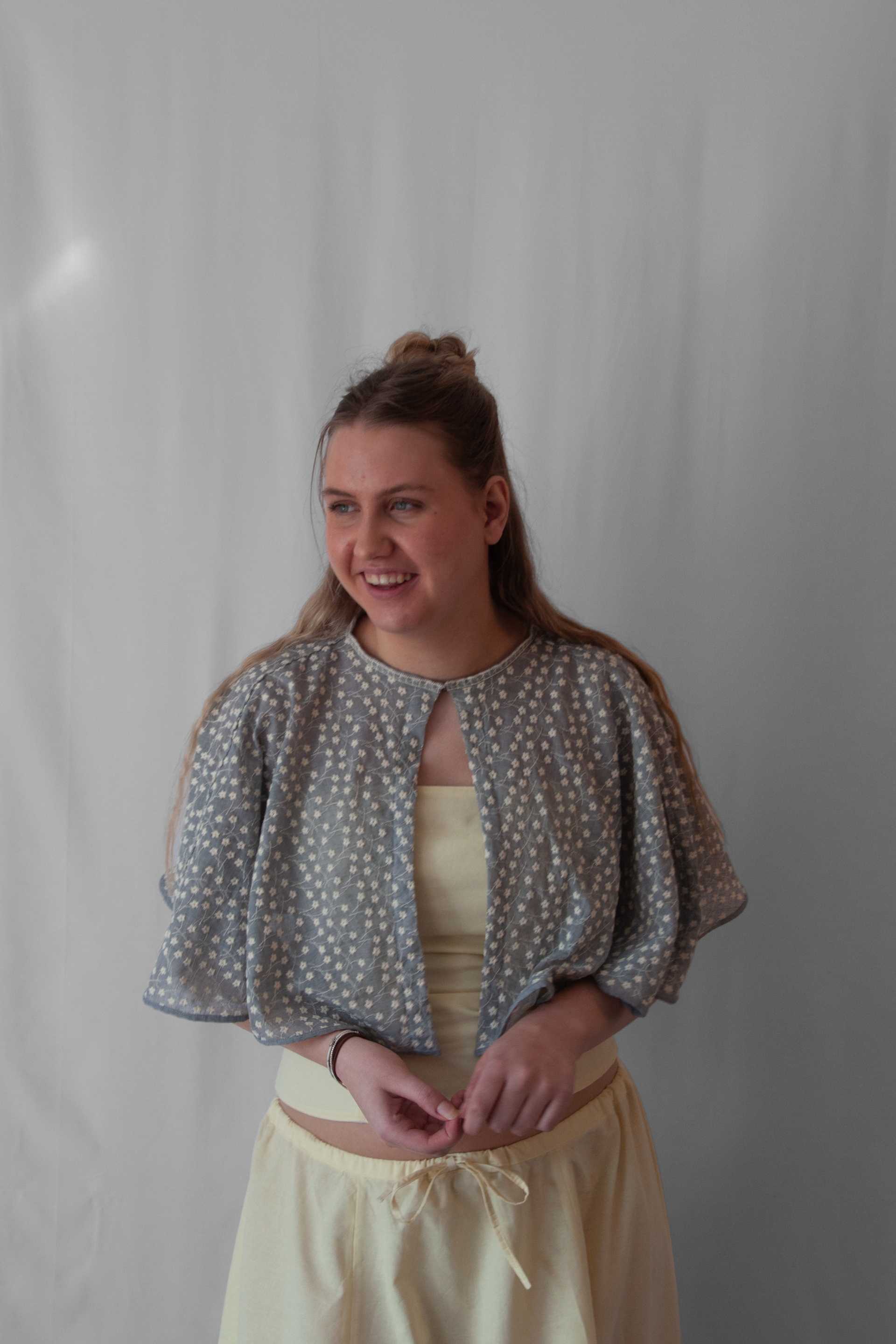 Summer Cape Light Grey