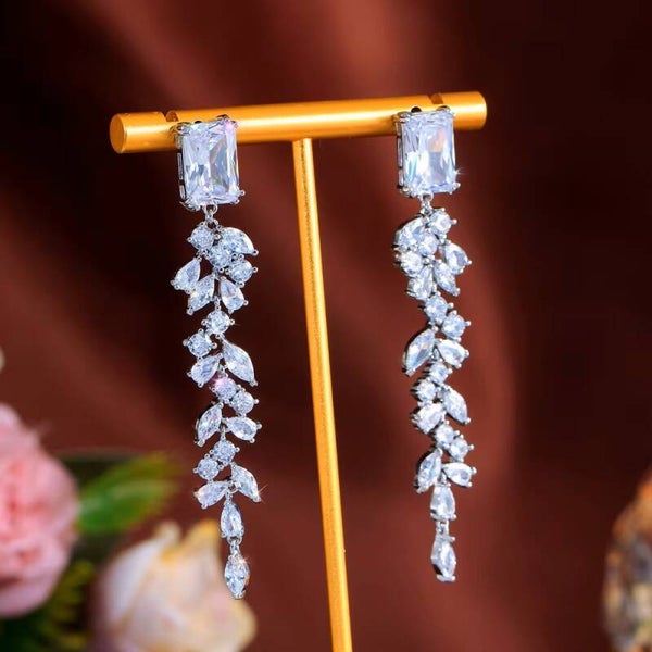 Luxury crystal drop earrings