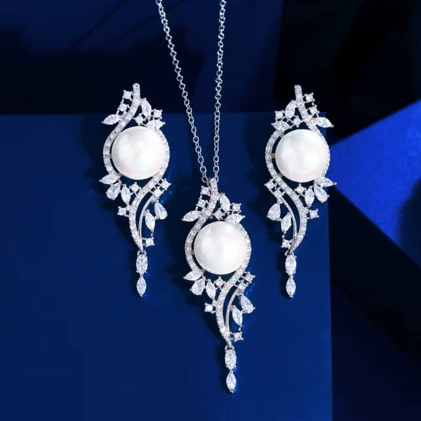 Pearl & Crystal Bridal Jewellery Set