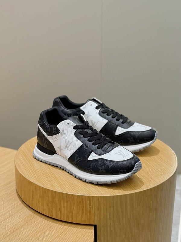 Run away sneaker