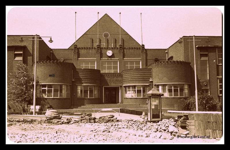 INGANG STAATSMIJN MAURITS 1957.© Stm./www.gluckauf.nl