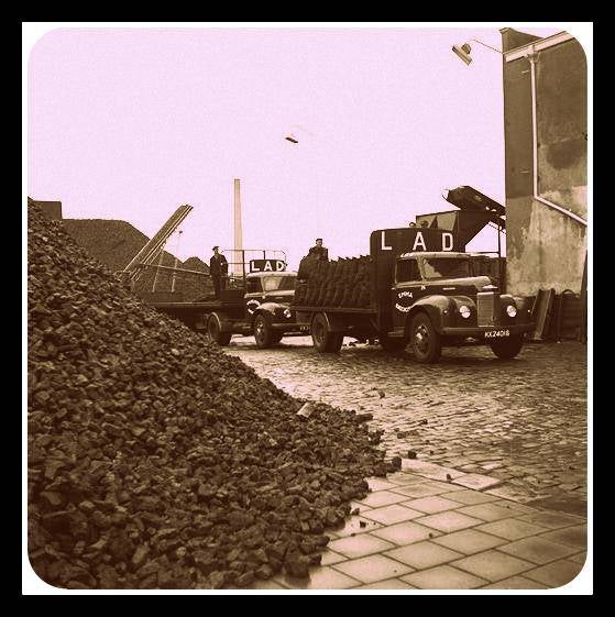 KOLEN OPSLAG STAATSMIJN EMMA 1957.© Stm./www.gluckauf.nl